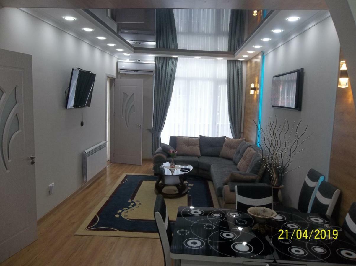 Мате Apartment Батуми Екстериор снимка