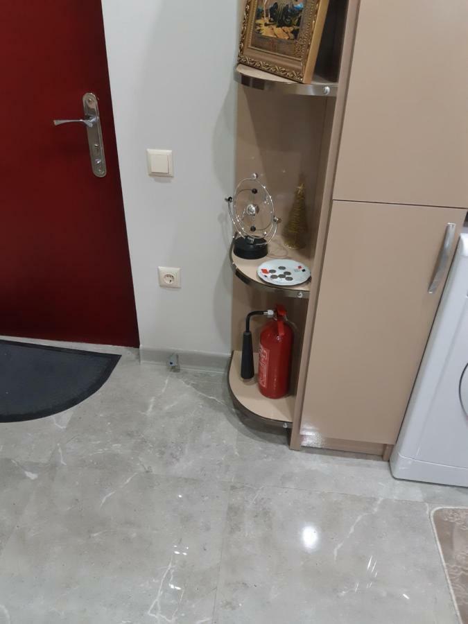 Мате Apartment Батуми Екстериор снимка